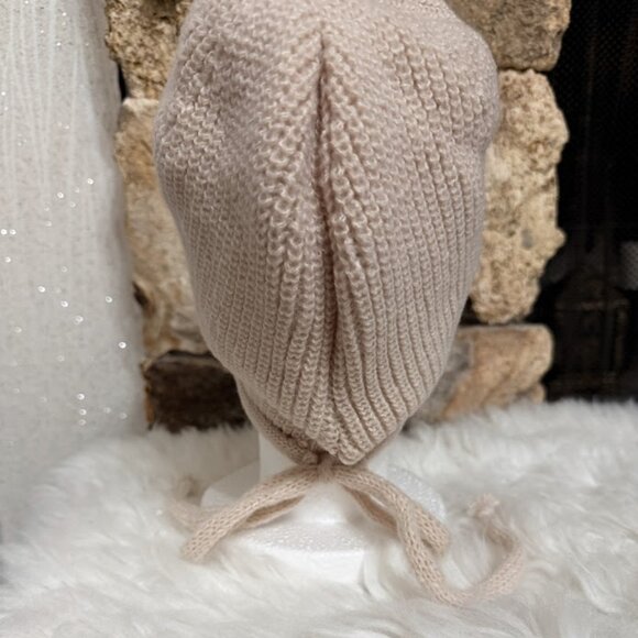 New Cream Knit Winter Bonnet Hat With Ties - Picture 4 of 7